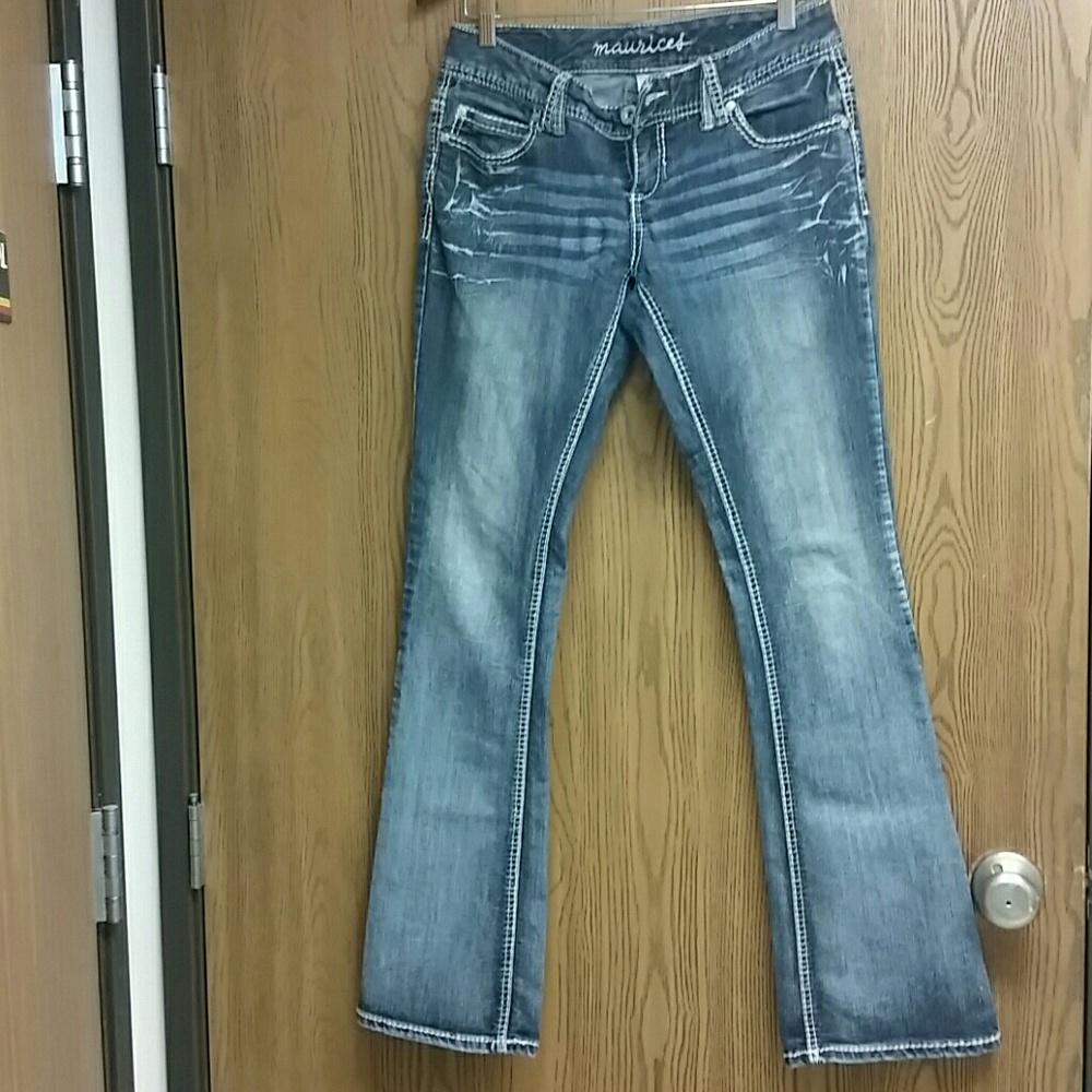 Maurices jeans